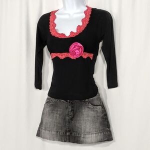 Y2k vintage rosette scoop neck top